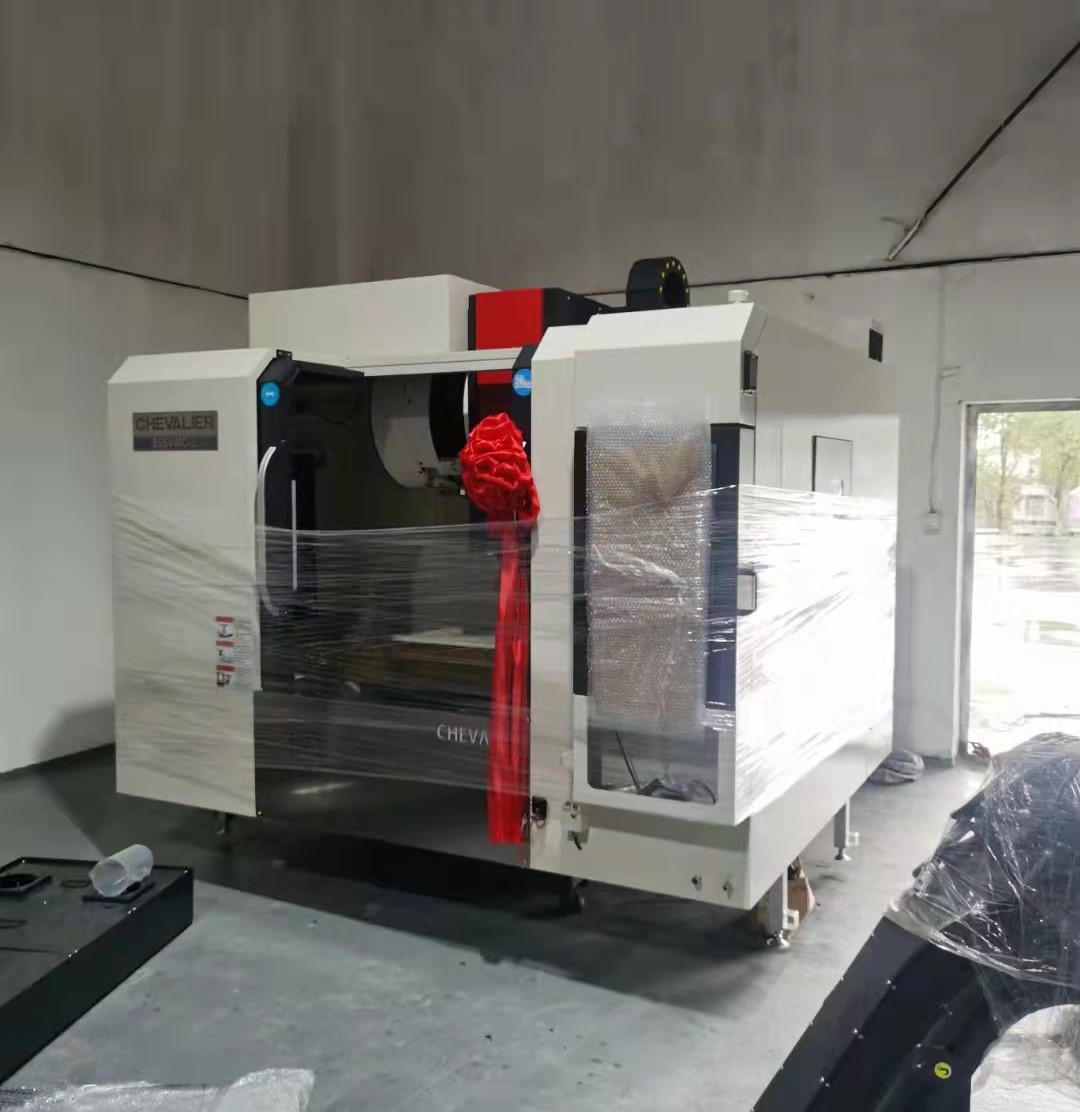 855VMC-L加工中心交機(jī)現(xiàn)場